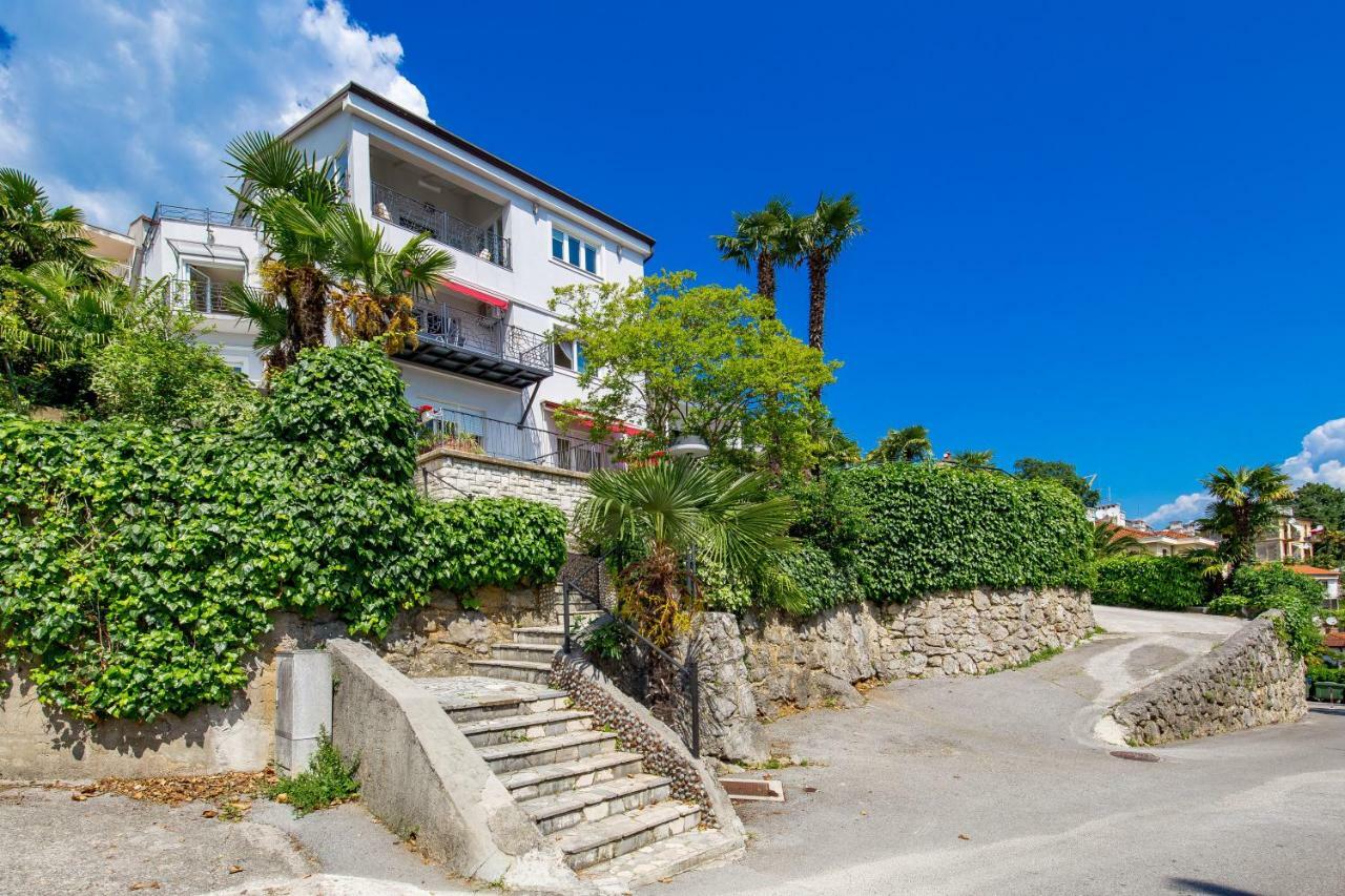 Luxury Penthouse Prestige Near The Sea Lejlighed Opatija Eksteriør billede
